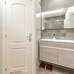 Tatil Evi New Townhouse In El Duque Joyas