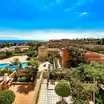New Townhouse In El Duque Joyas Costa Adeje