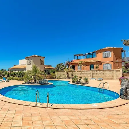 New Townhouse In El Duque Joyas Costa Adeje