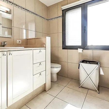 New Townhouse In El Duque Joyas Σπίτι διακοπών *
