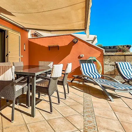 New Townhouse In El Duque Joyas Σπίτι διακοπών *