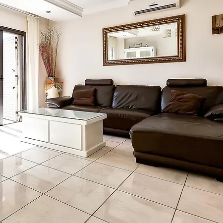 New Townhouse In El Duque Joyas Σπίτι διακοπών *